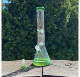 Bongo Grace Glass Green Beaker 37 cm + cybuch - OUTLET