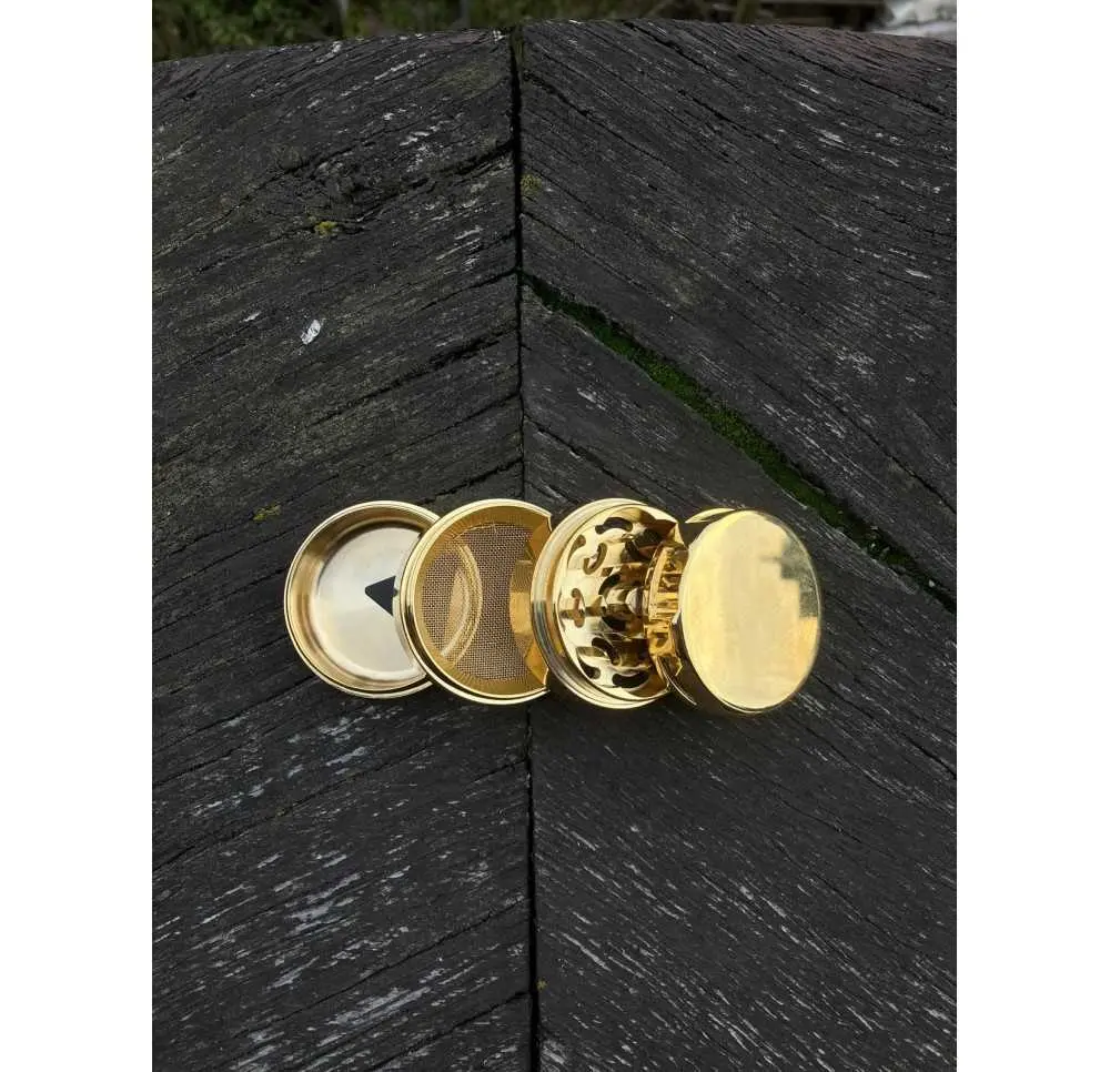 Młynek miedziany 4-elementowy pokryty złotem + pudełko ozdobne + certyfikat